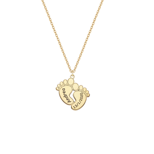 Collana con piedini di bambino personalizzati in argento placcato in oro giallo 18Kt